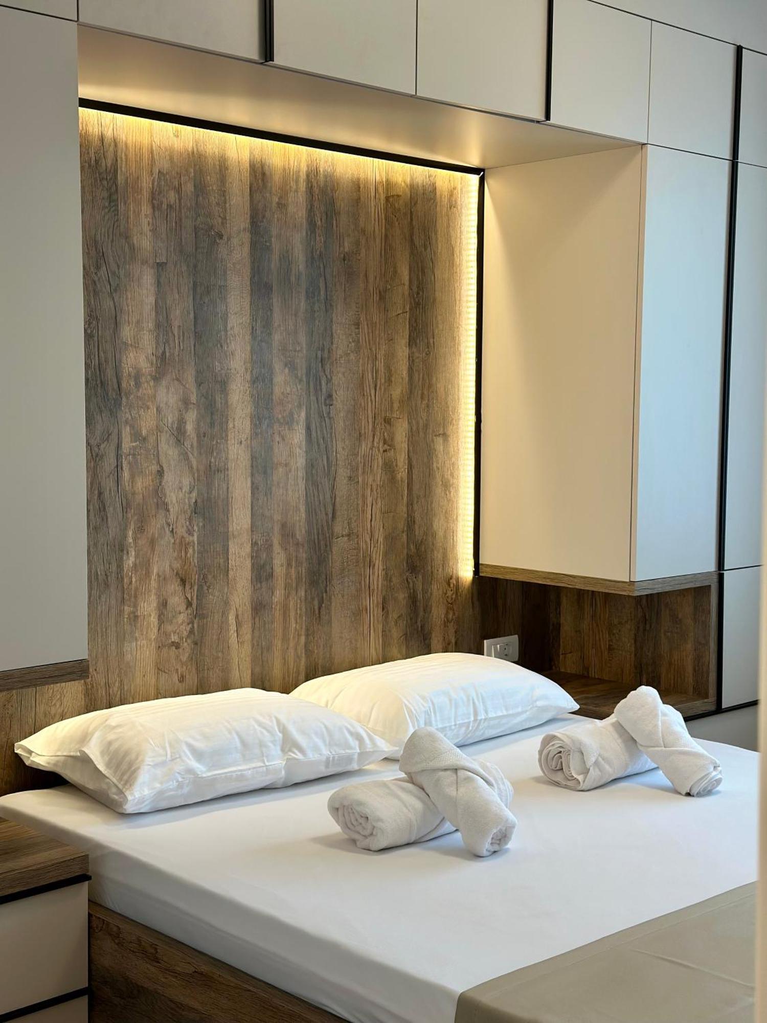 Downtown Riverside Apartments 스코페 외부 사진