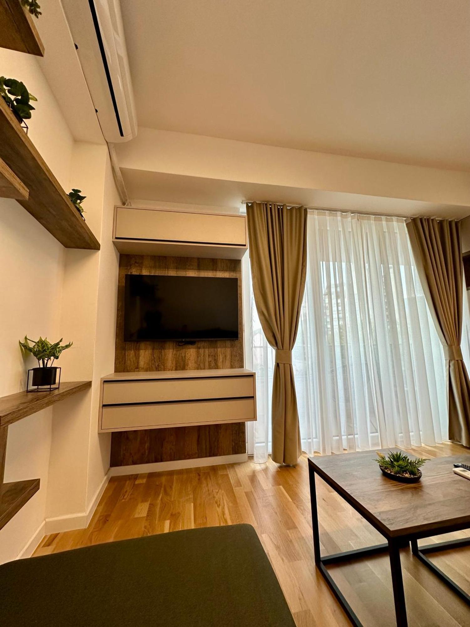 Downtown Riverside Apartments 스코페 외부 사진