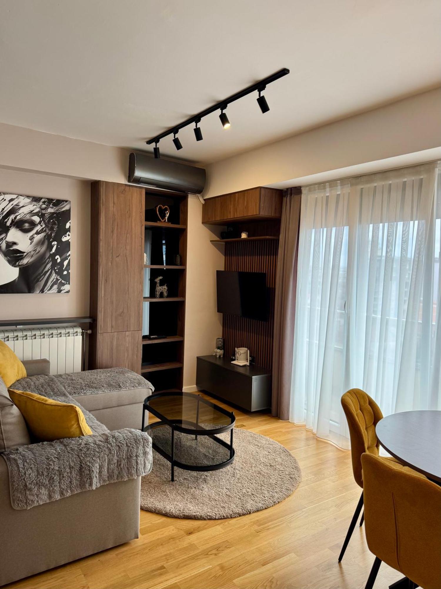 Downtown Riverside Apartments 스코페 외부 사진