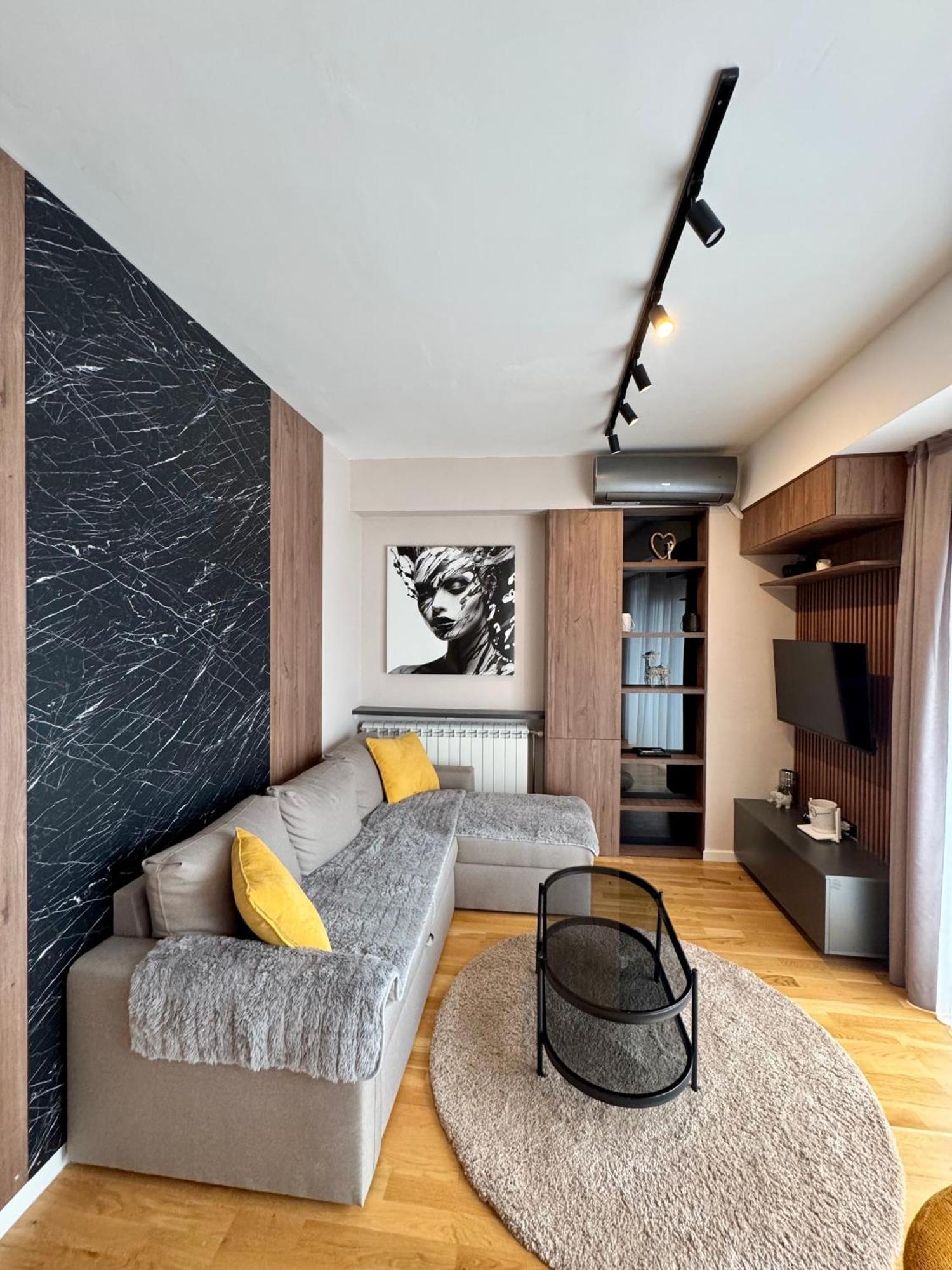 Downtown Riverside Apartments 스코페 외부 사진