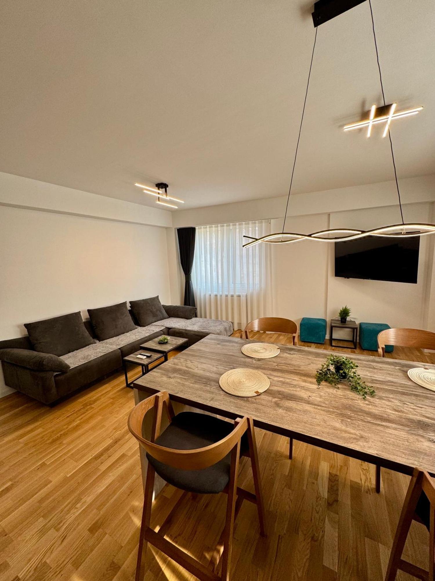 Downtown Riverside Apartments 스코페 외부 사진